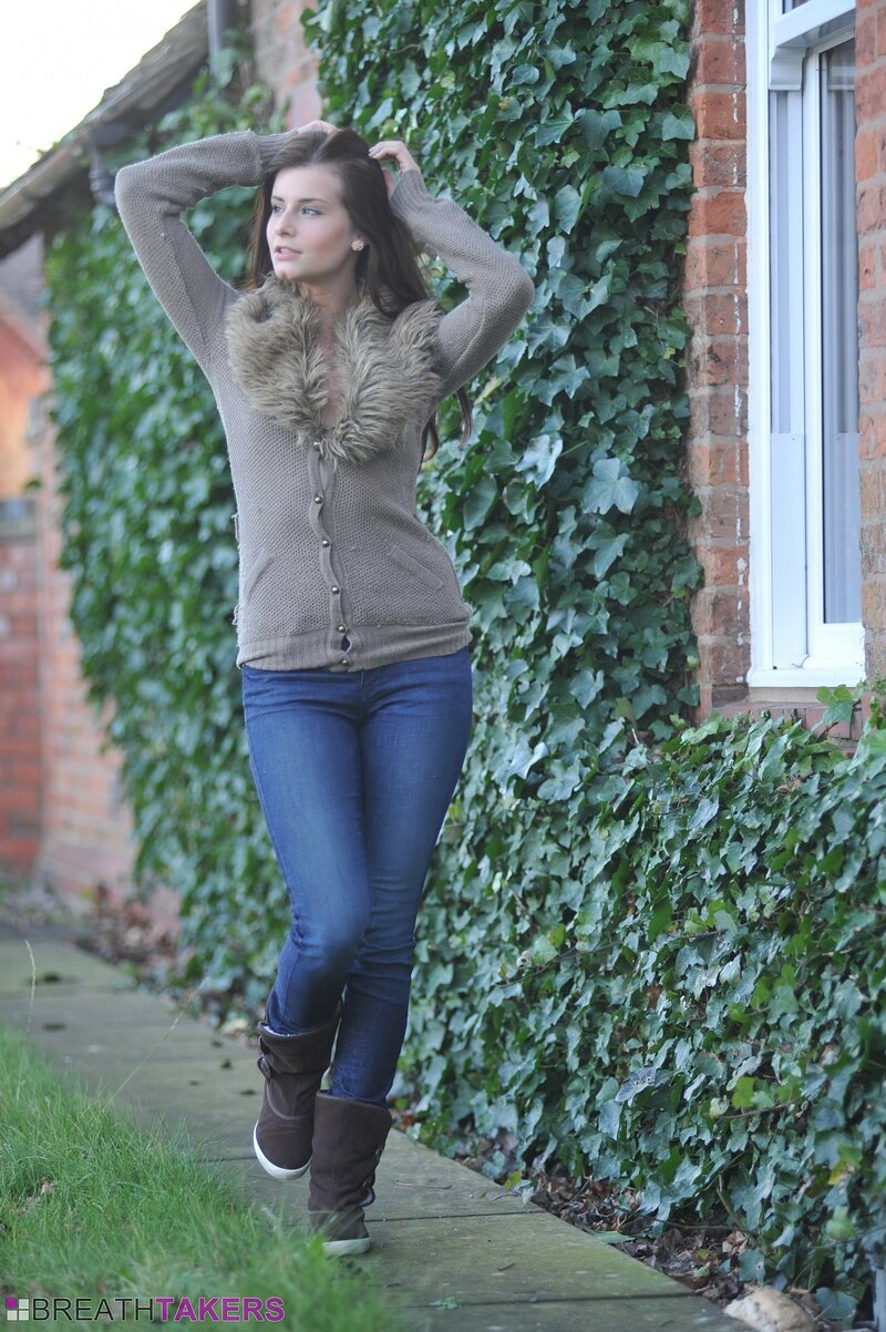 Варвара, 22 года, 3 размер груди